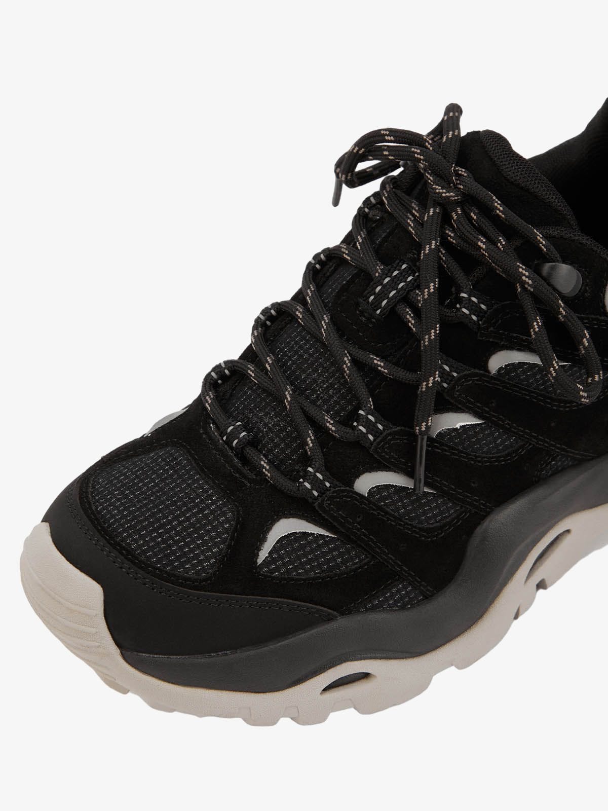 Sneakers High Street Hiking