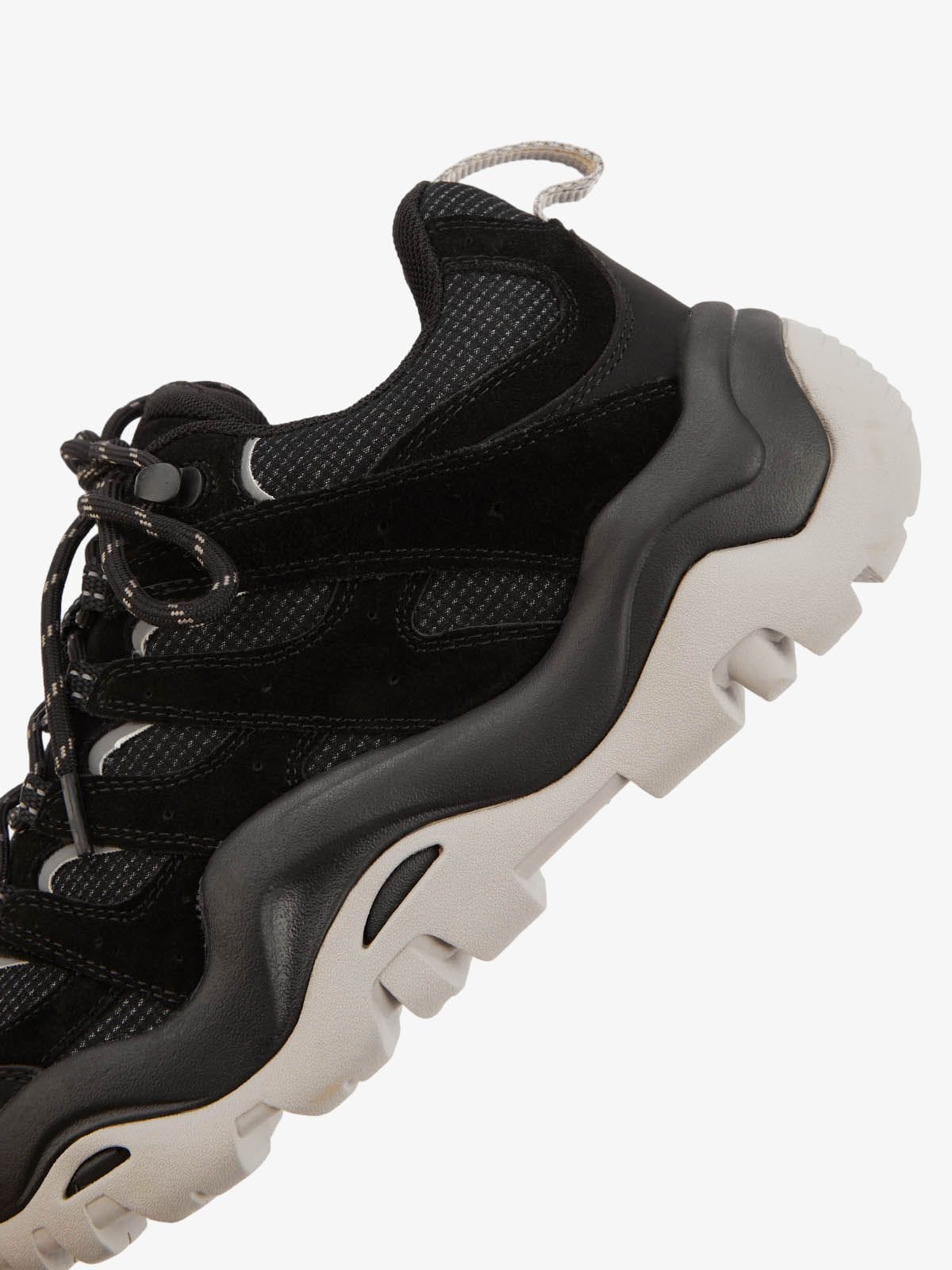 Sneakers High Street Hiking