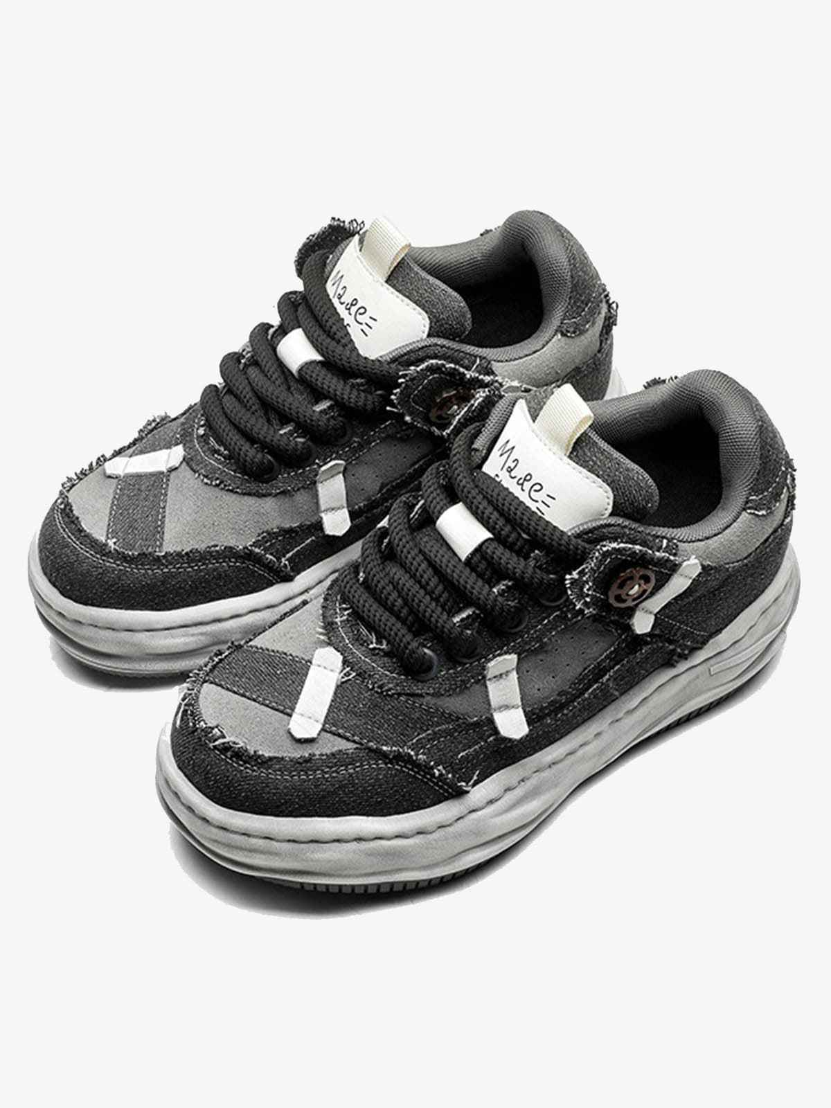 Sneakers Distressed Deconstructed