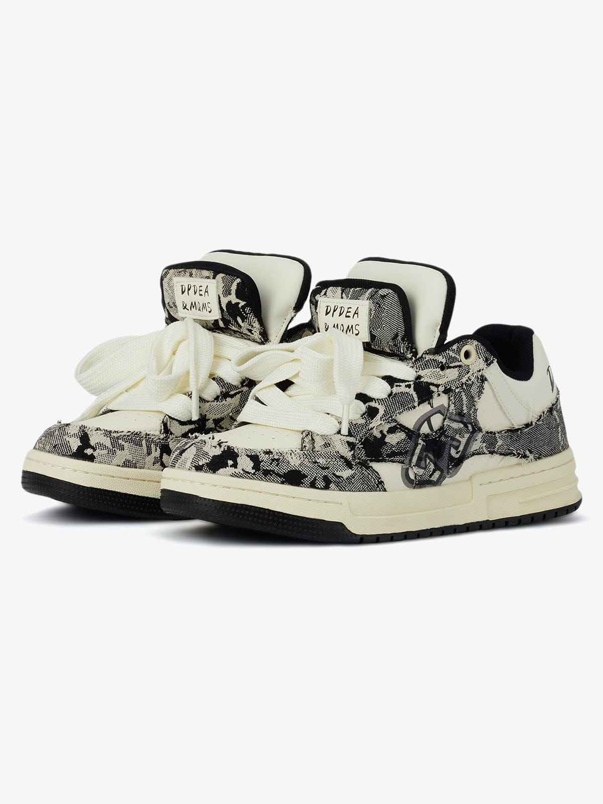 Sneakers High Street