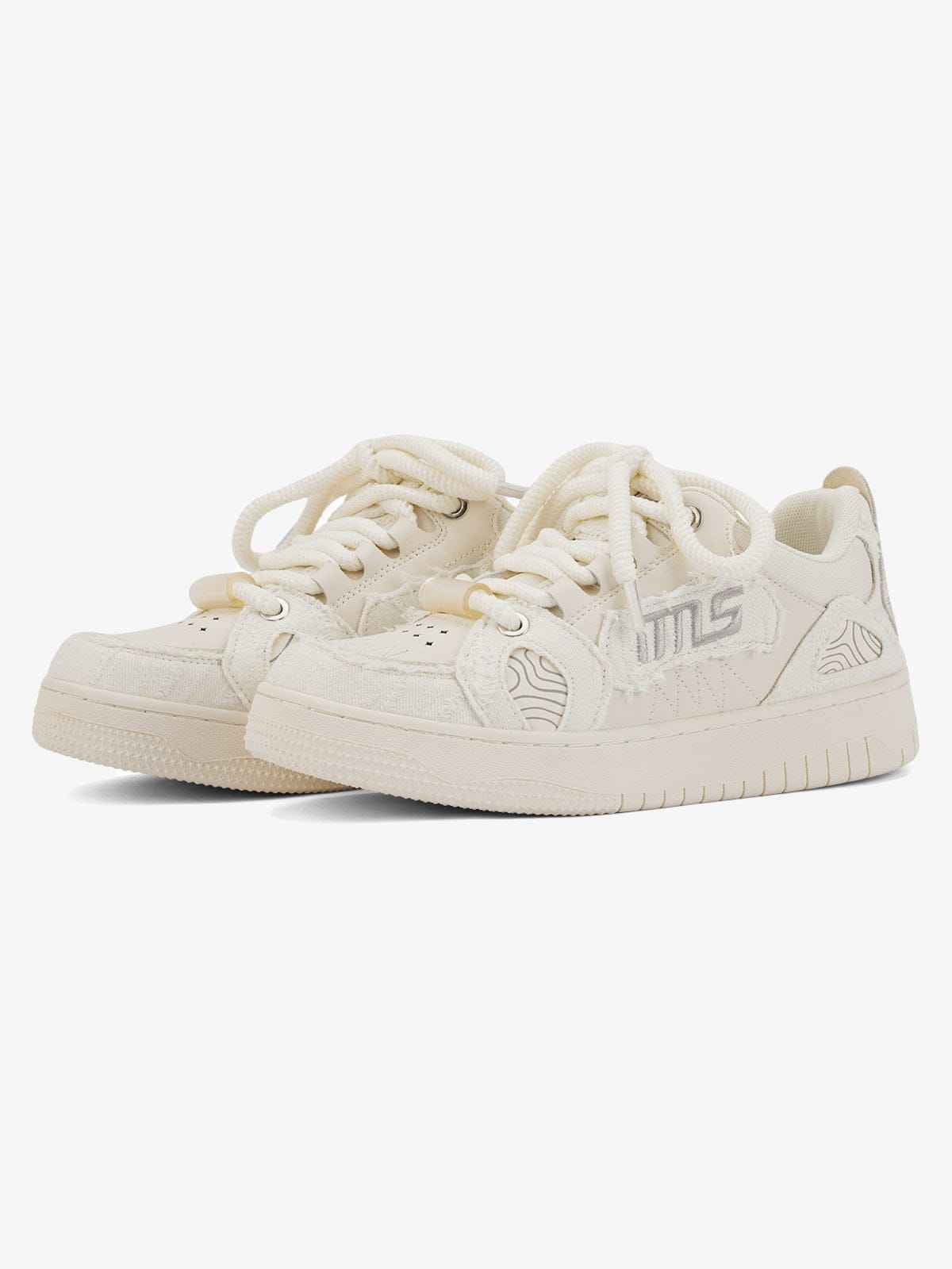 Sneakers Embroidered Letter