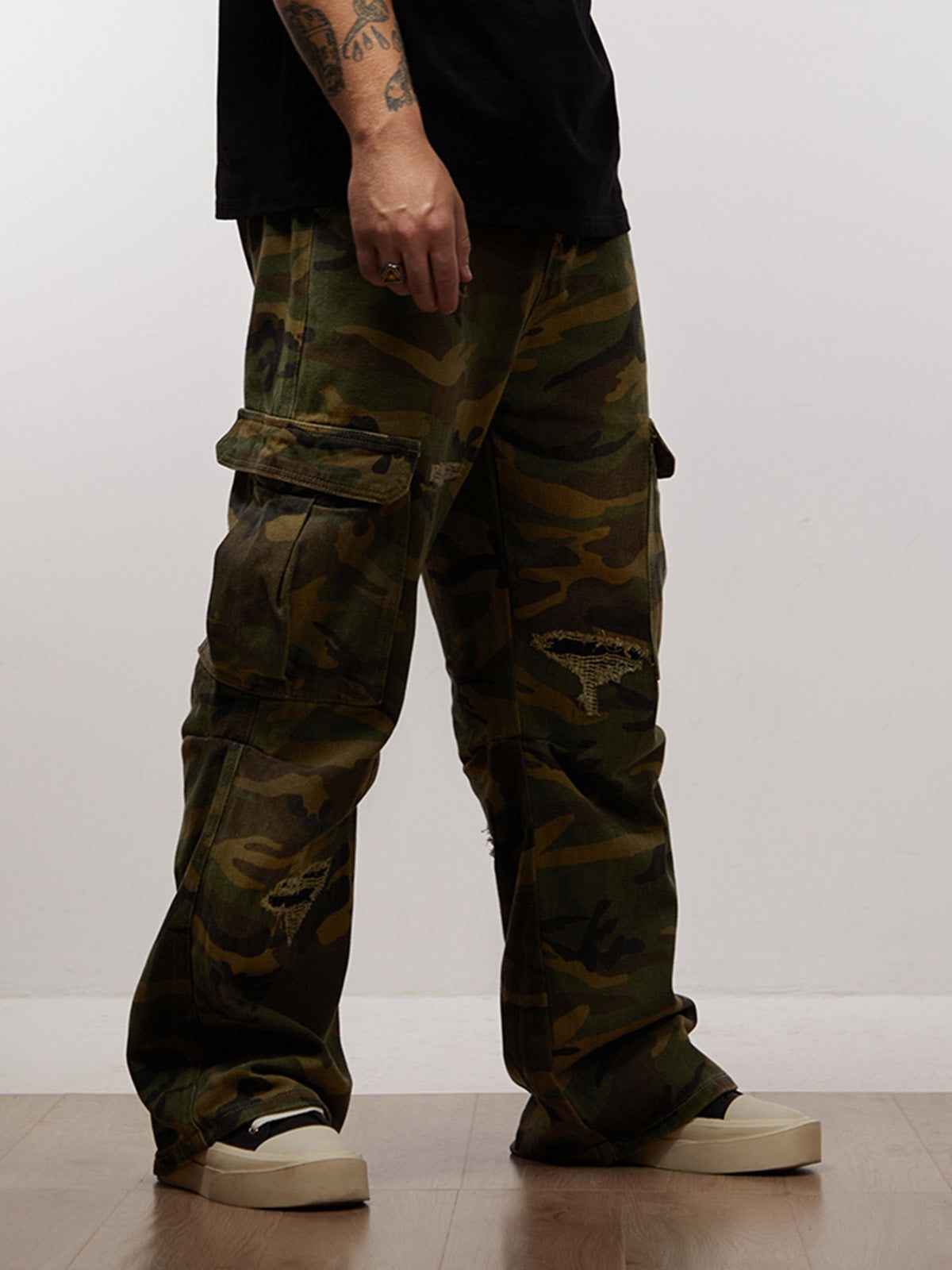 Woven Ripped Camouflage Flared Cargo Pants - 2410
