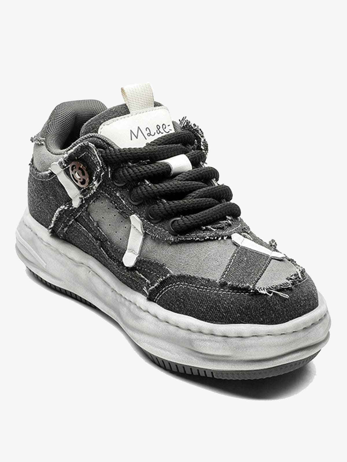 Sneakers Distressed Deconstructed