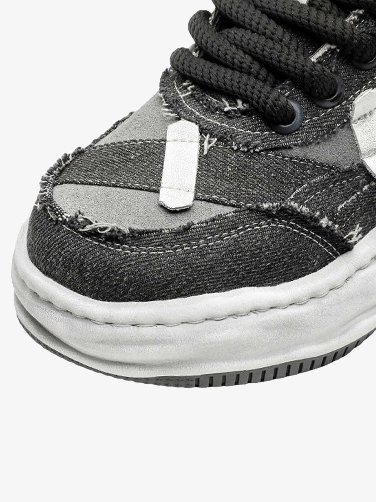 Sneakers Distressed Deconstructed