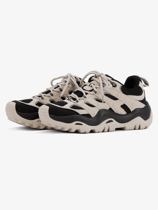 Sneakers High Street Hiking