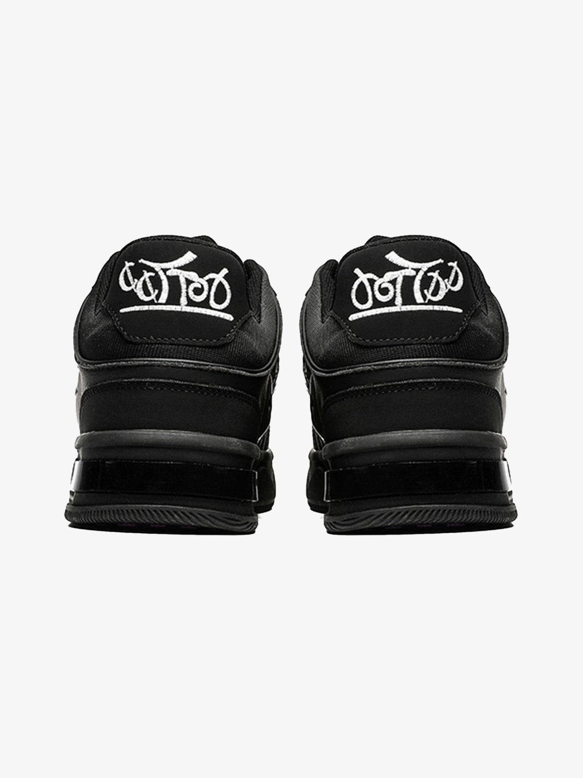 Sneakers Dark Embroidered