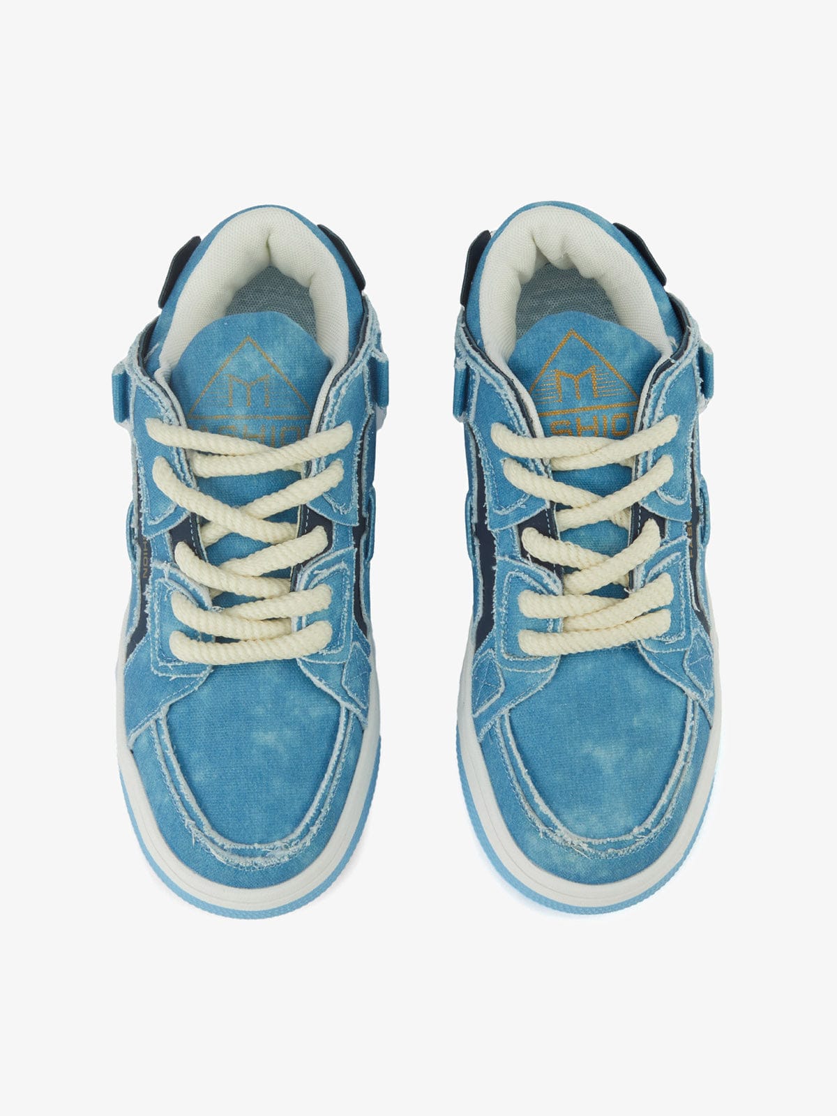Sneakers Shredded