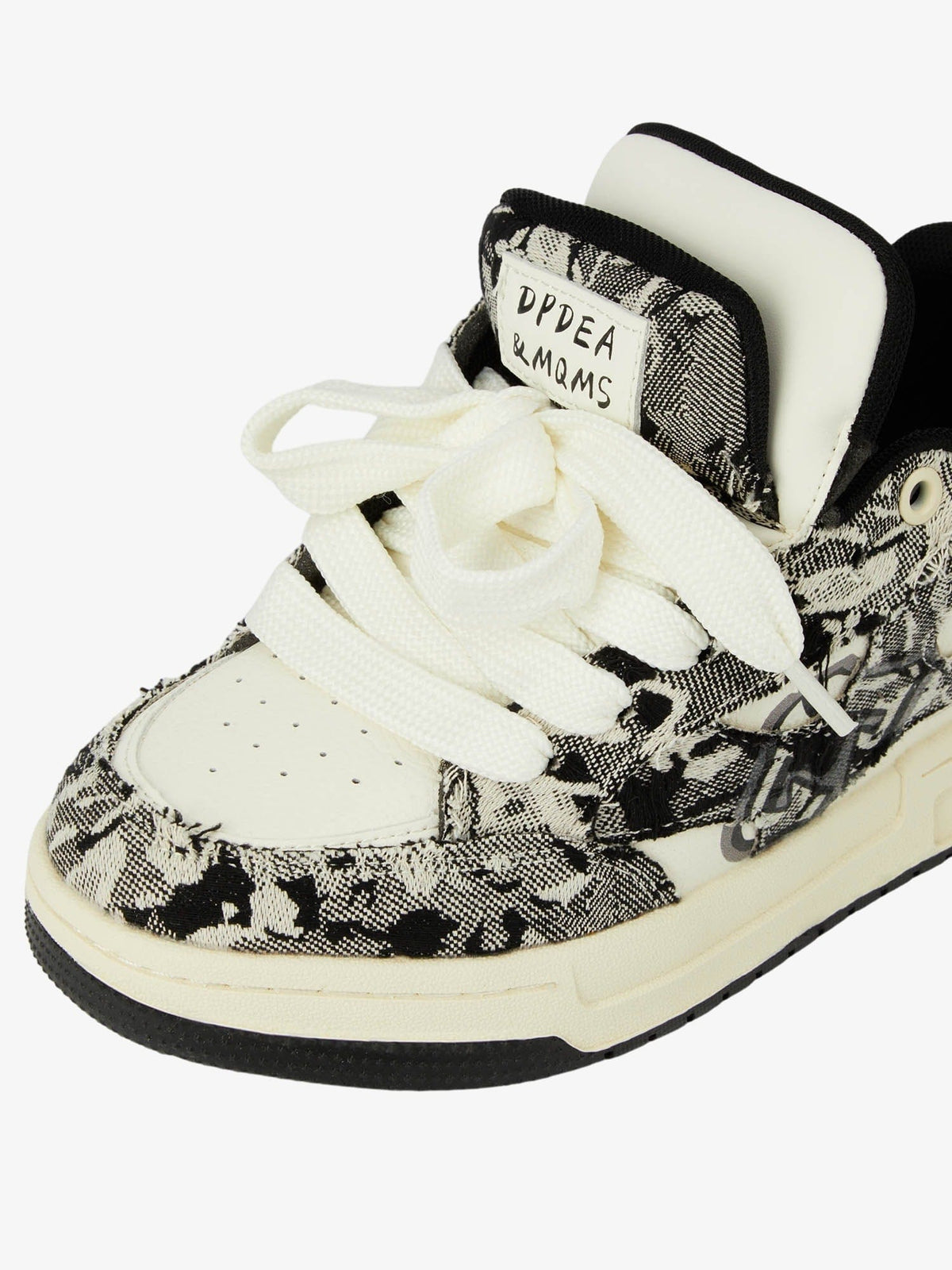 Sneakers High Street