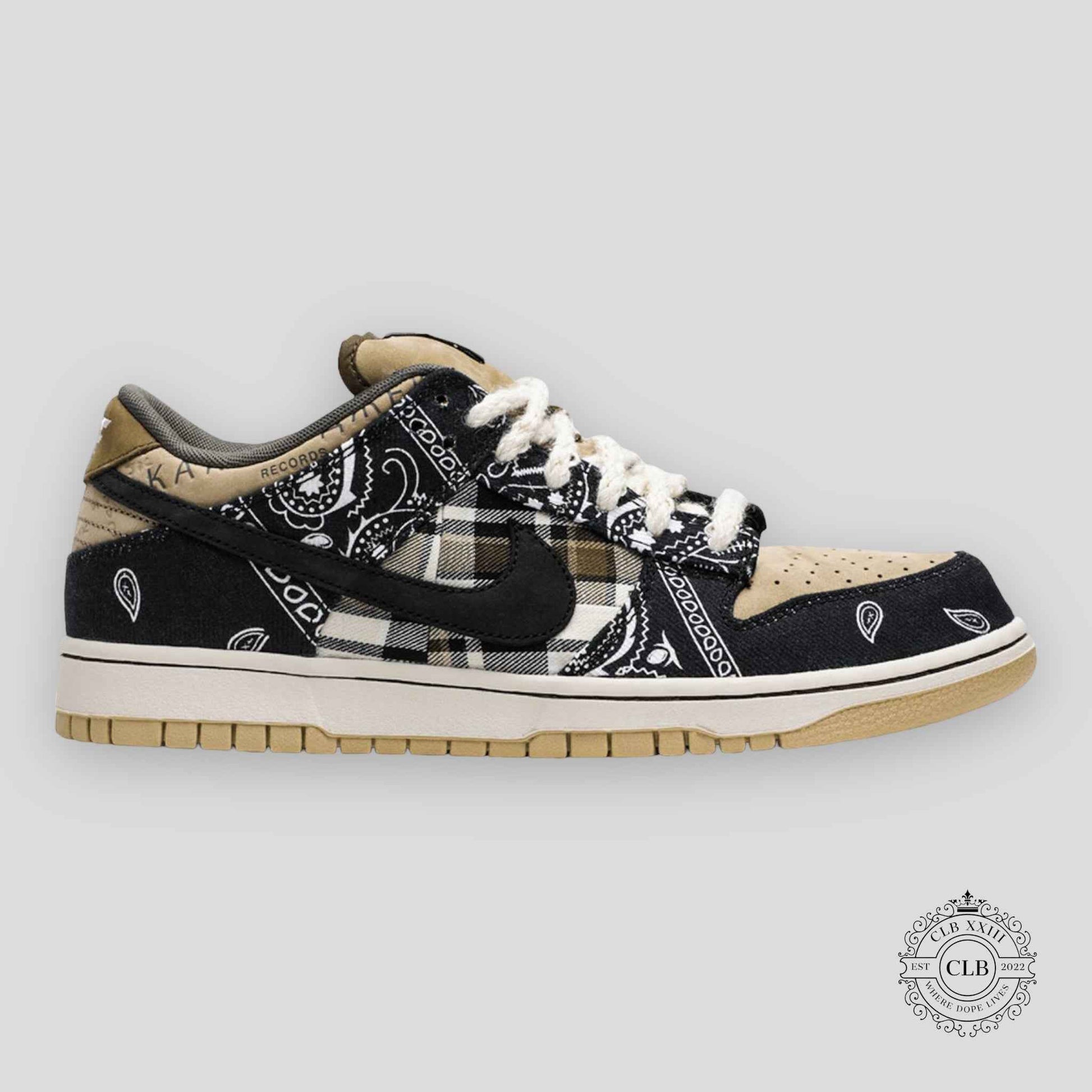 NIKE SB DUNK LOW X TRAVIS SCOTT (SPECIAL BOX)