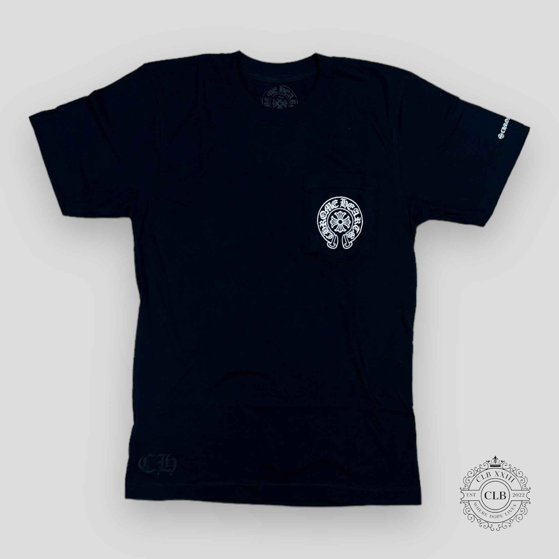 CHROME HEARTS HORSESHOE LOGO POCKET T-SHIRT - BLACK