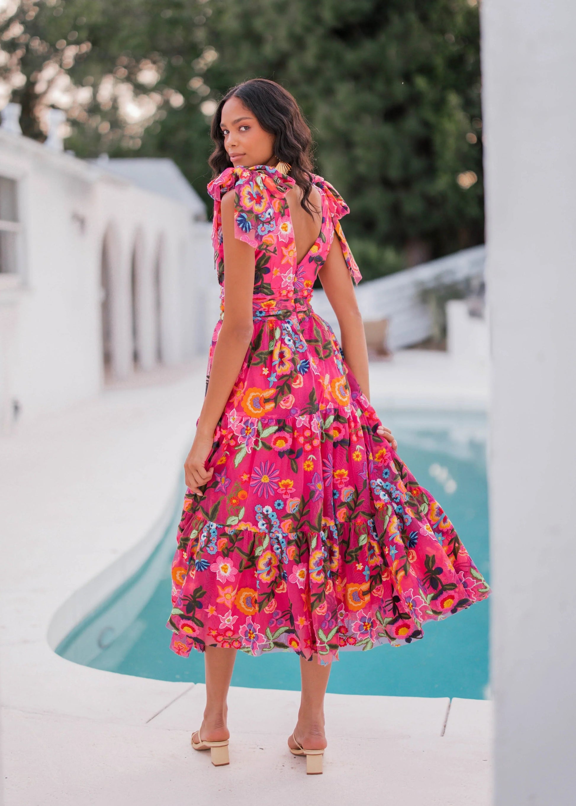 Hibiscus Sleeveless Empire Waist Midi Dress - JUSTLUXURY