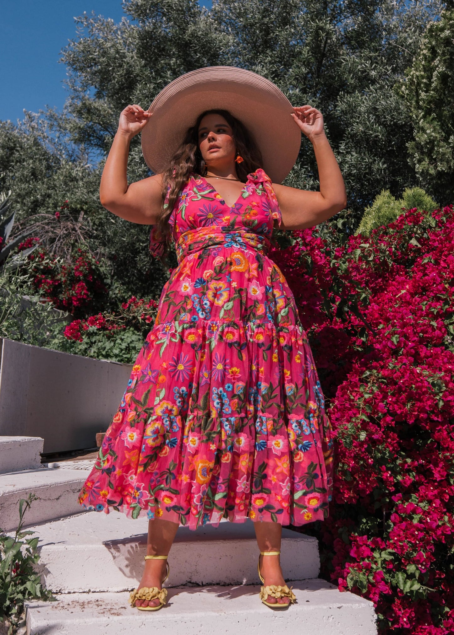 Hibiscus Sleeveless Empire Waist Midi Dress - JUSTLUXURY