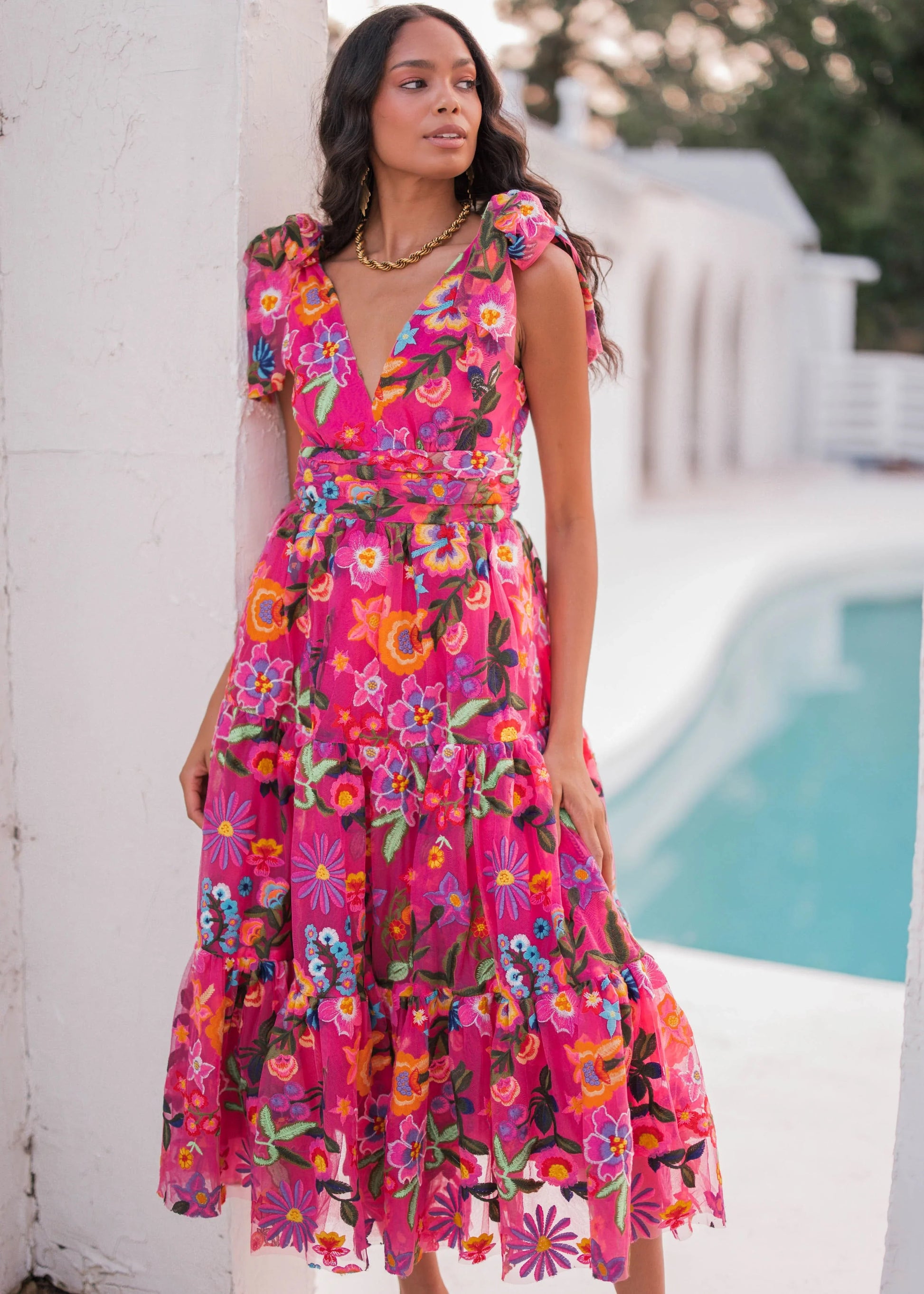 Hibiscus Sleeveless Empire Waist Midi Dress - JUSTLUXURY
