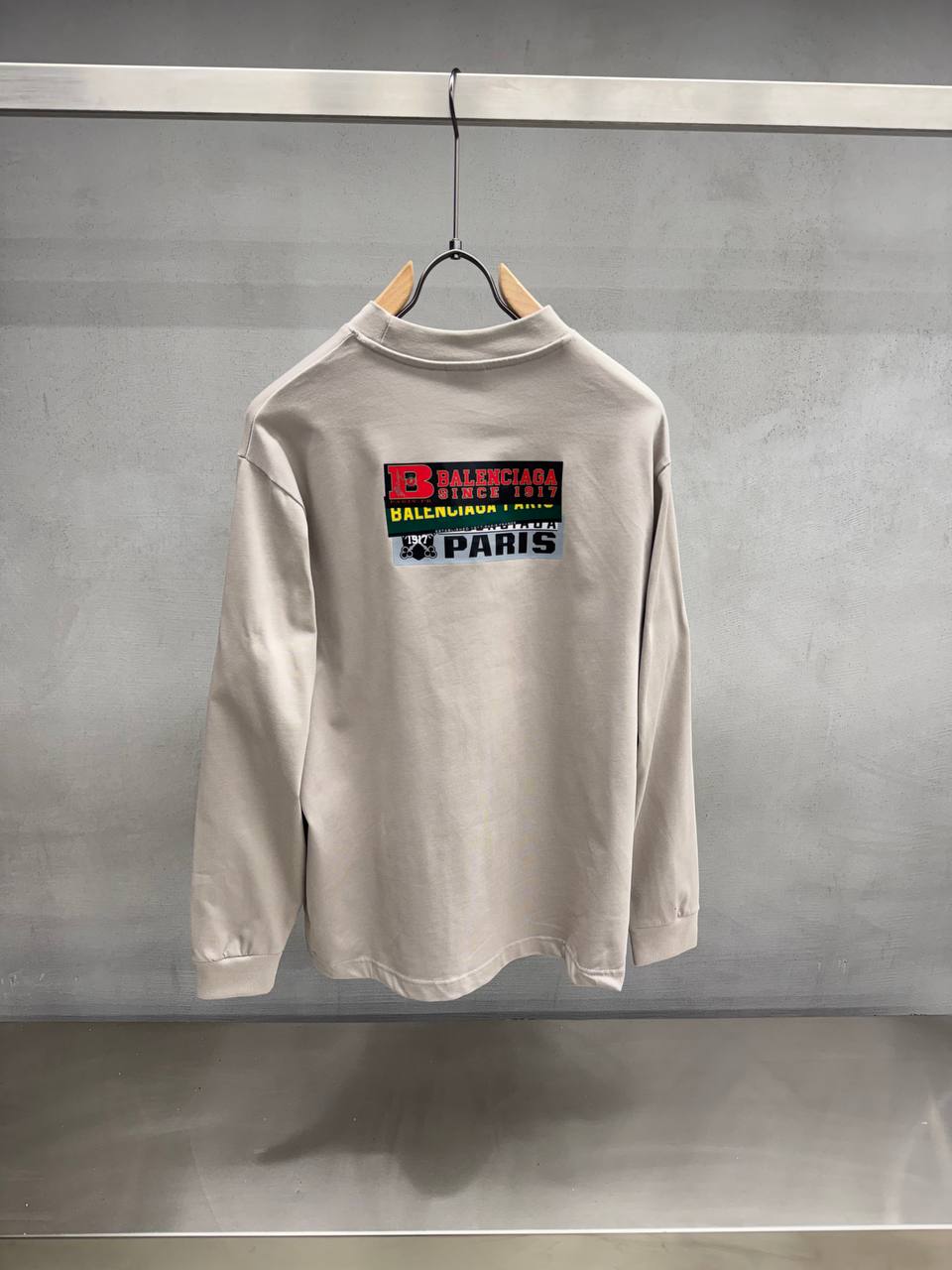 Balenciaga Sweatshirt 004