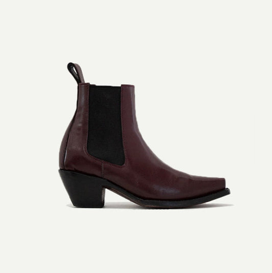 The Sandra Boot in Burgundy - JUSTLUXURY