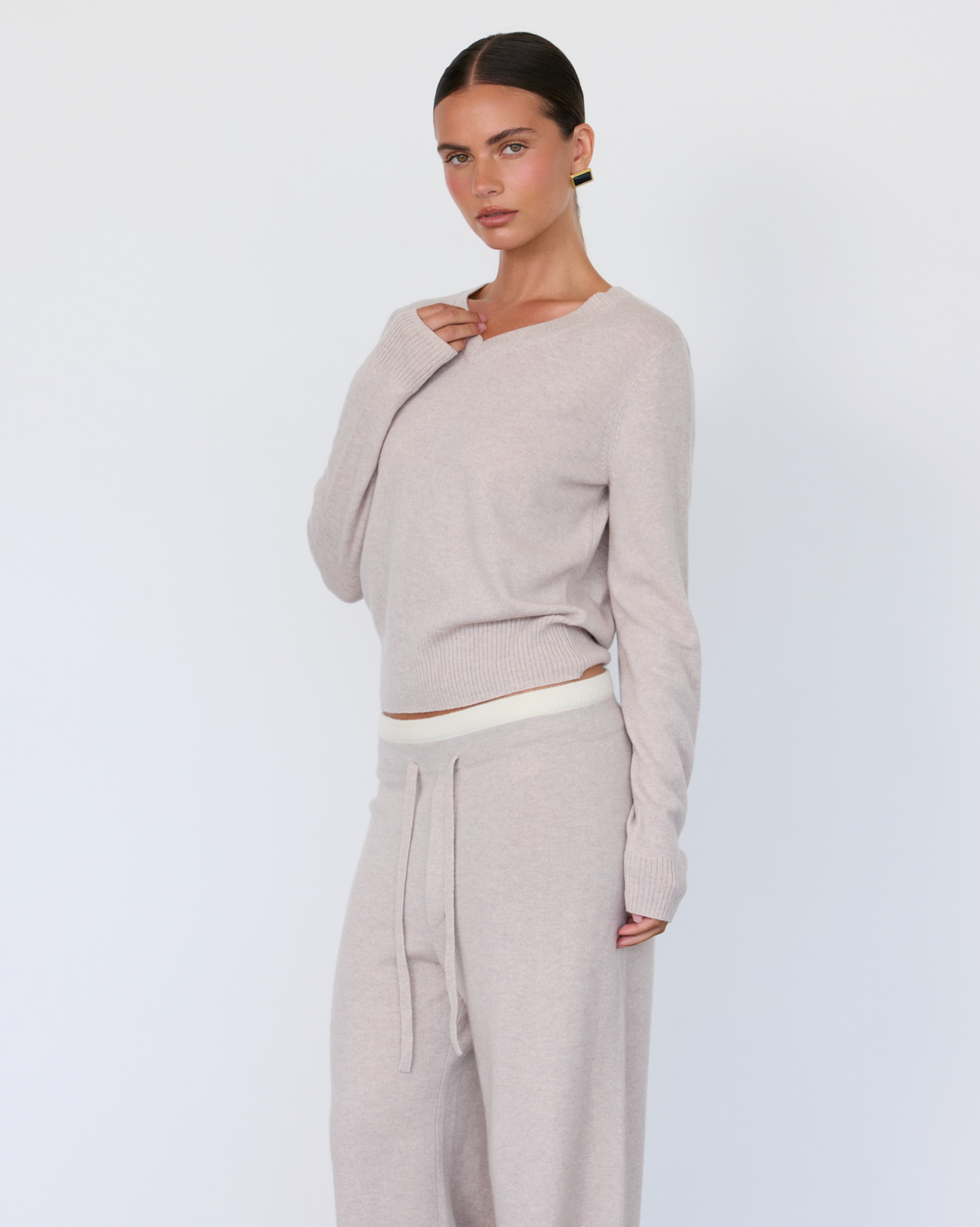 Tove V-Neck Sweater - JUSTLUXURY