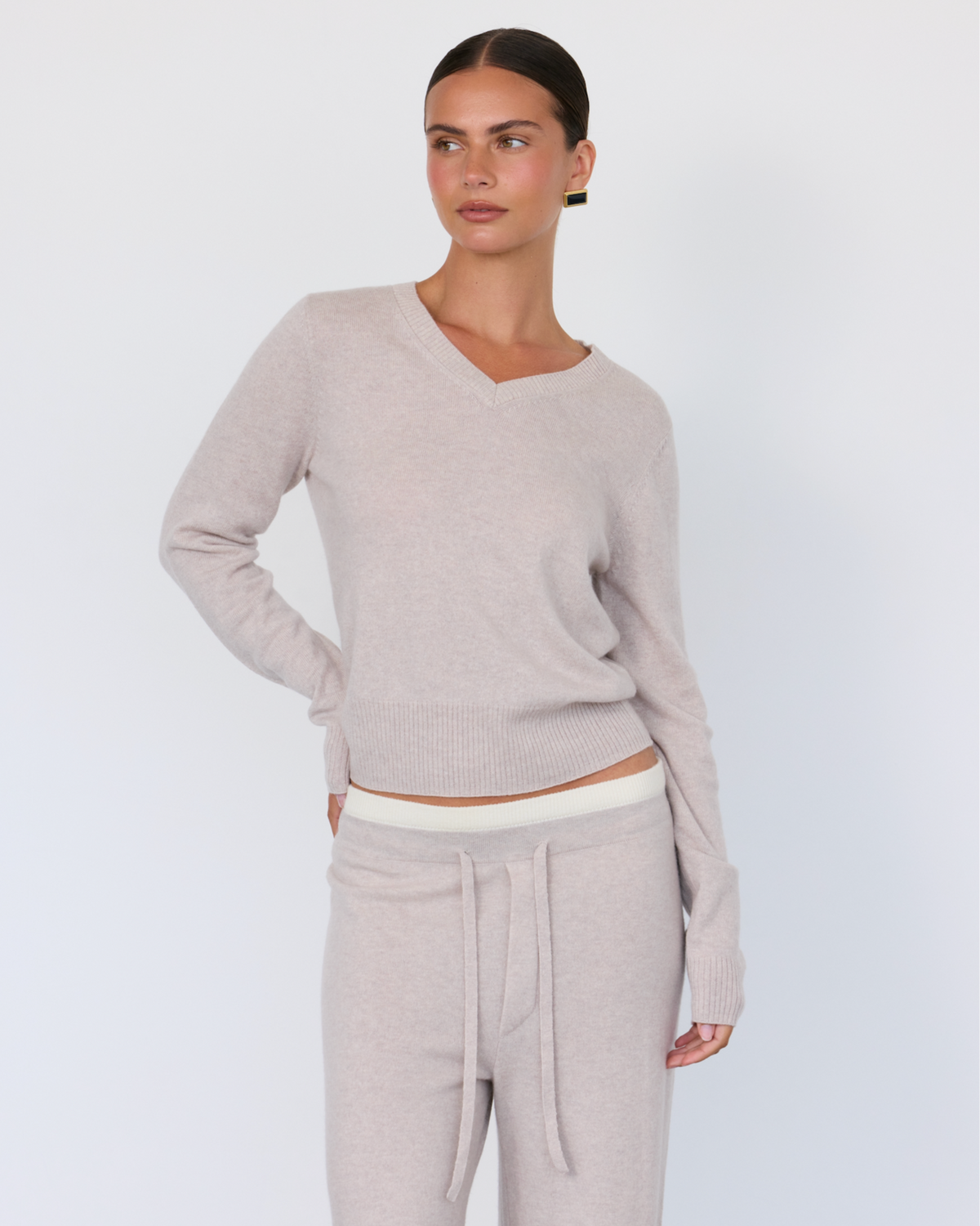 Tove V-Neck Sweater - JUSTLUXURY
